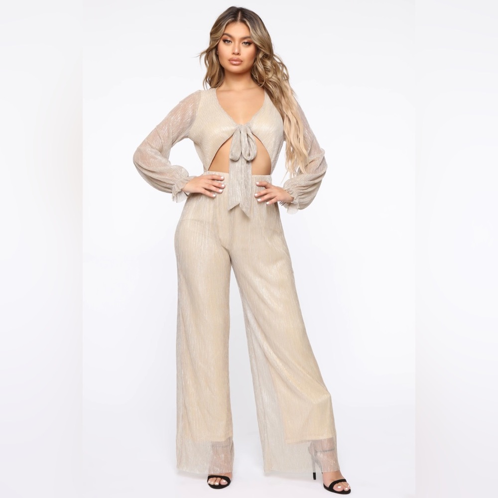 Meet me halfway Metalic Jumpsuit